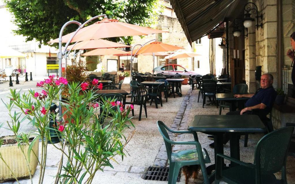 Auberge Du Puits Souillac Luaran gambar