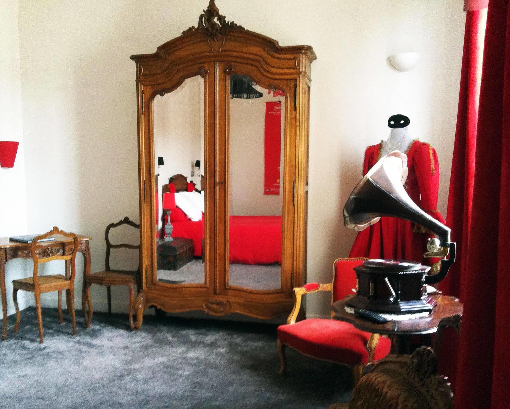 Auberge Du Puits Souillac Luaran gambar